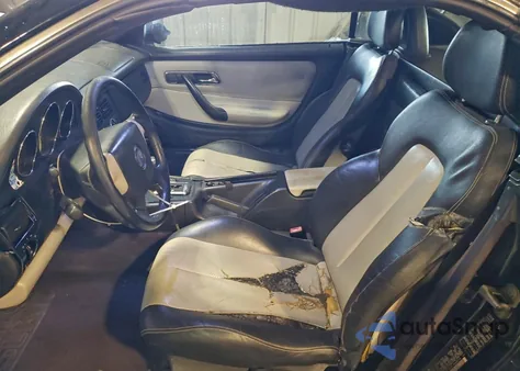 1998 Mercedes-Benz Slk 230 Kompressor z USA, uszkodzony, nr VIN WDBKK47F6WF078212